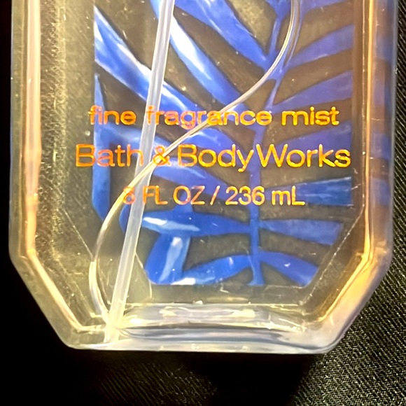 New-Bath & Body Work’s-Waikiki Beach Coconut - Picture 2 of 2